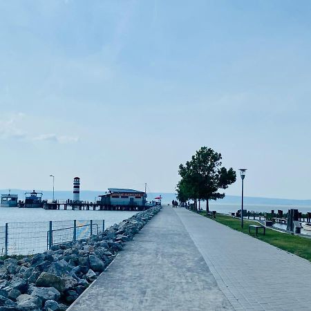 Martinshof Lägenhet Podersdorf am See Exteriör bild